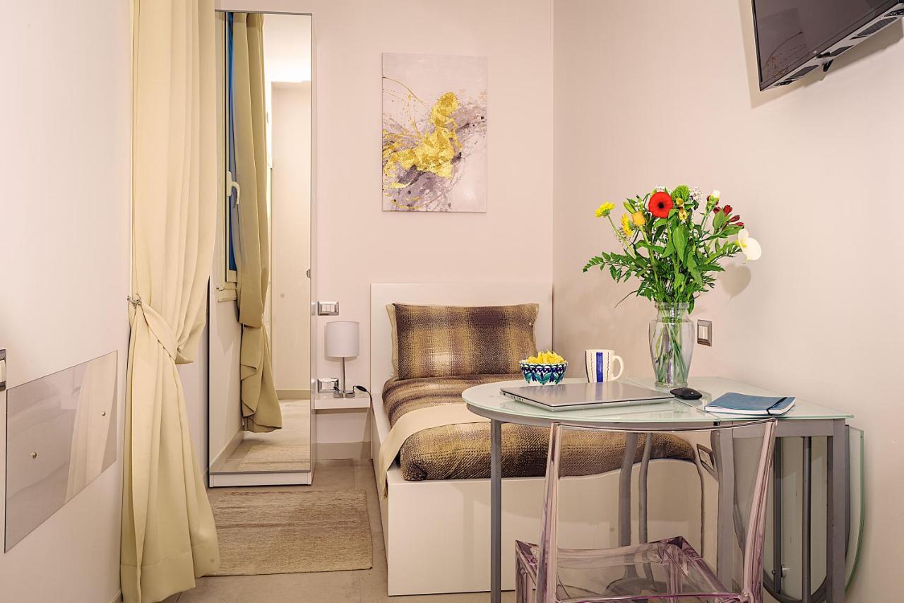 Waterfront Suites Cagliari Exteriör bild